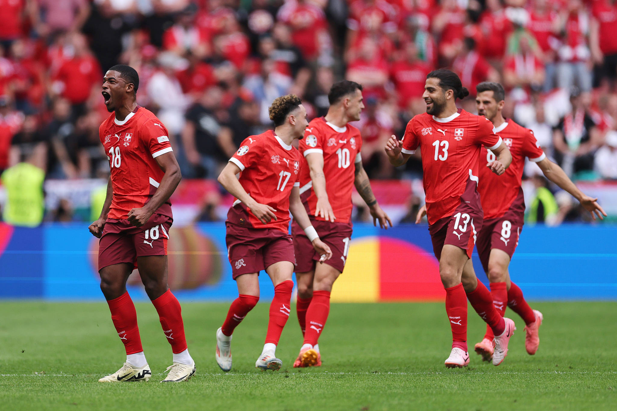 克罗地亚队力争击败苏格兰队，迎接挑战