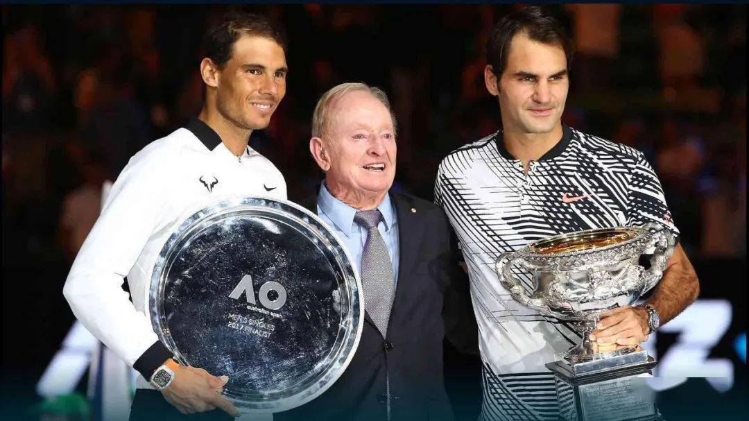 关于超越传奇！费德勒在排球赛事中写下全新篇章的信息